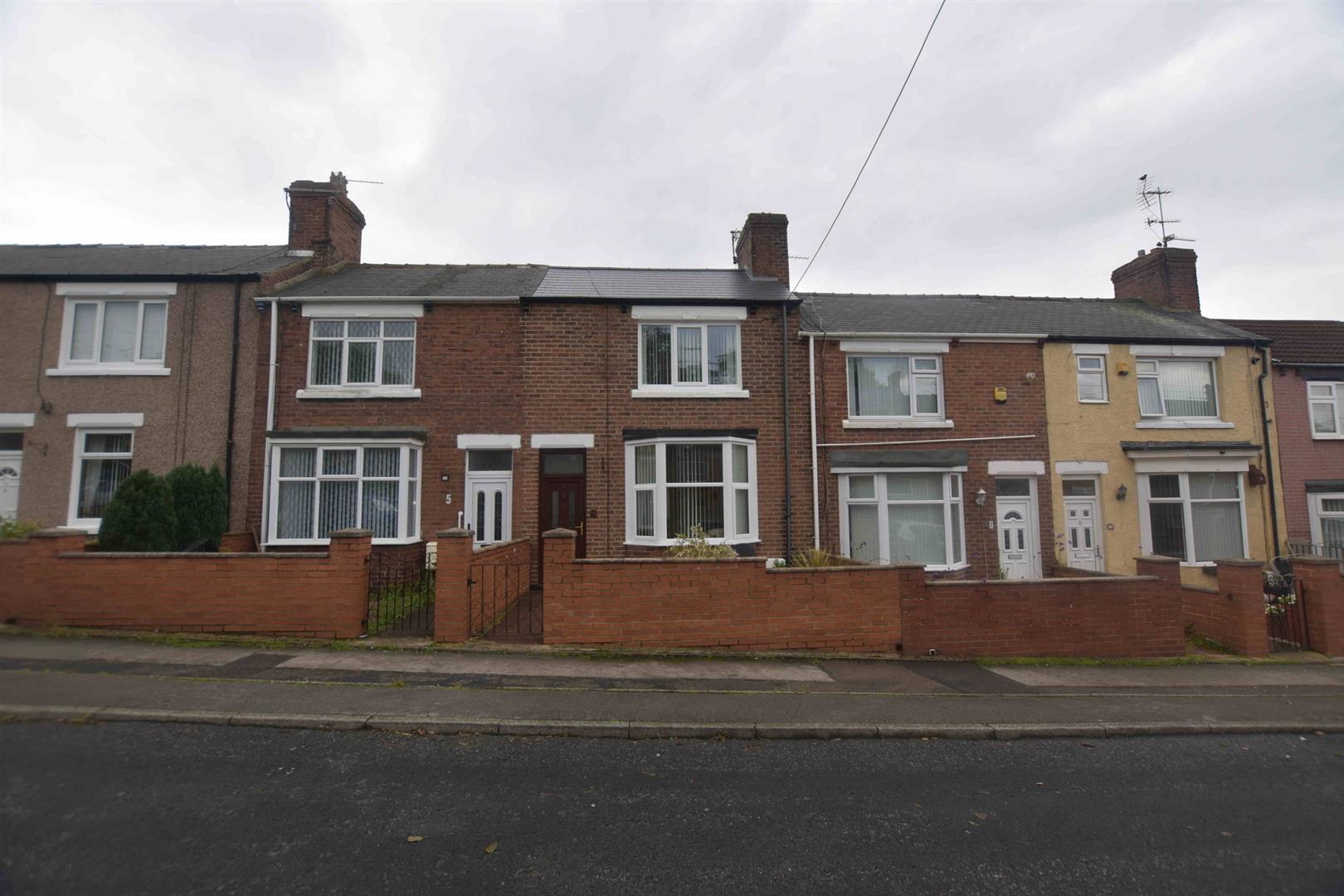 2 Bedroom House - Mid Terrace